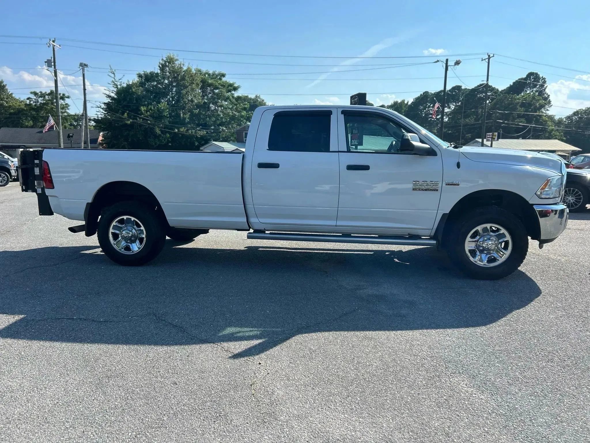 Used 2014 RAM 2500 Tradesman w/ Chrome Appearance Group image 7