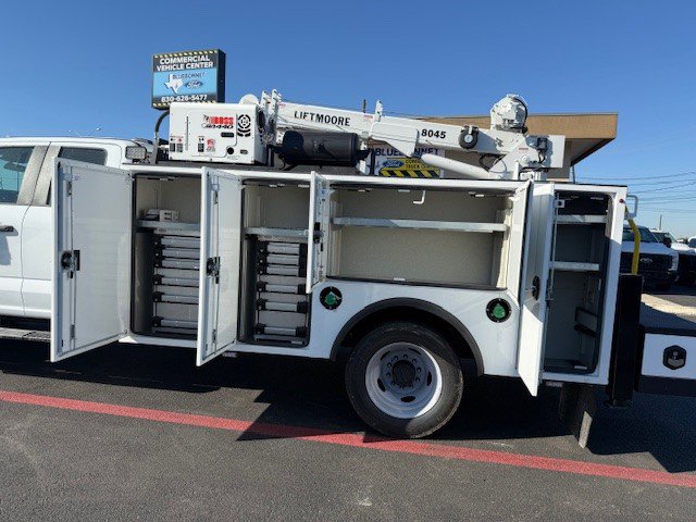 New 2026 Ford F550 4x4 SuperCab Super Duty image 13