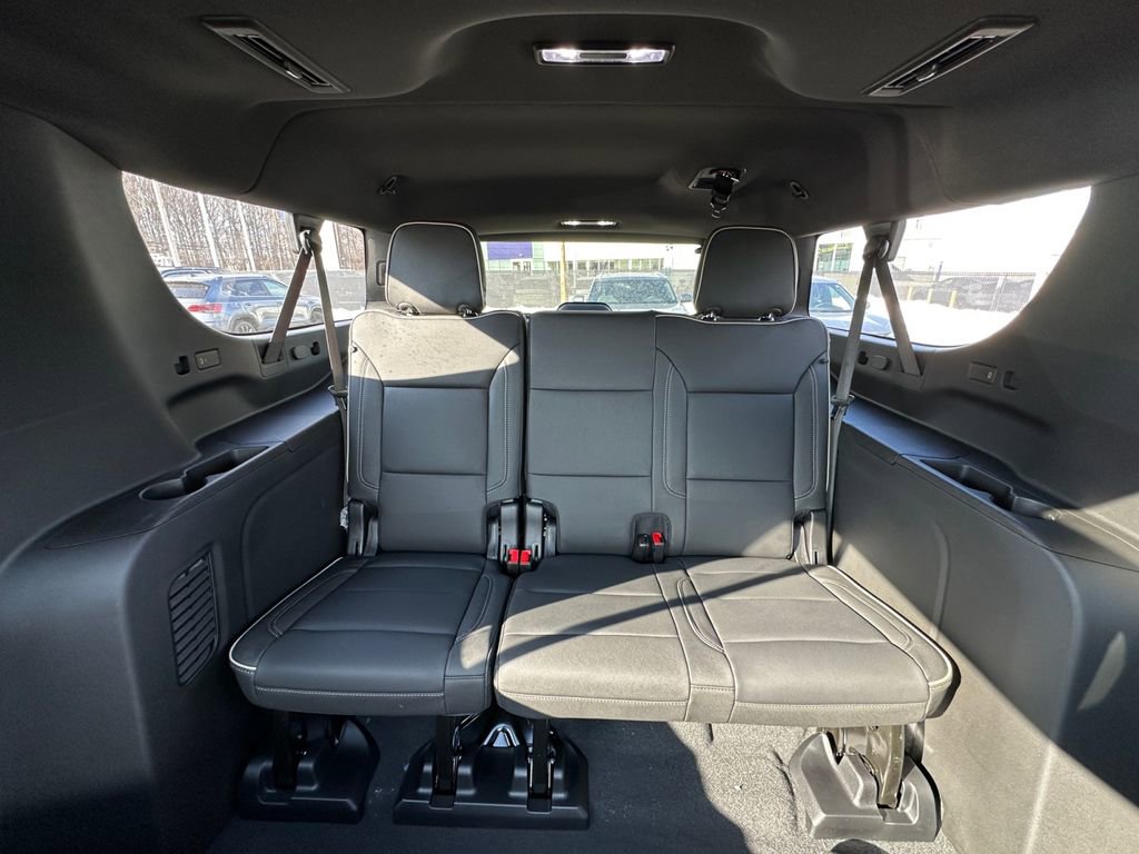 New 2026 Chevrolet Suburban Premier w/ Sun And Tow Package image 25