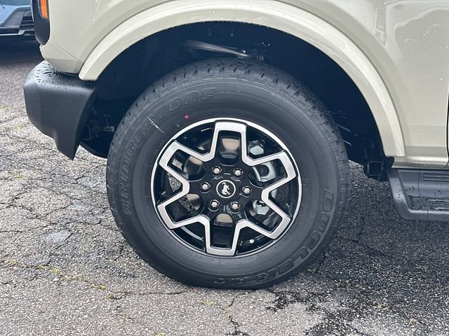 New 2026 Ford Bronco Outer Banks AWD/4WD image 13
