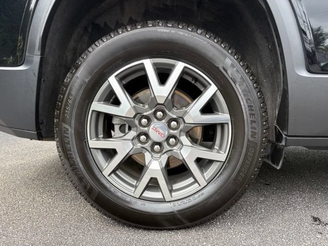 Used 2022 GMC Acadia SLE w/ LPO, Floor Liner Package FWD image 16