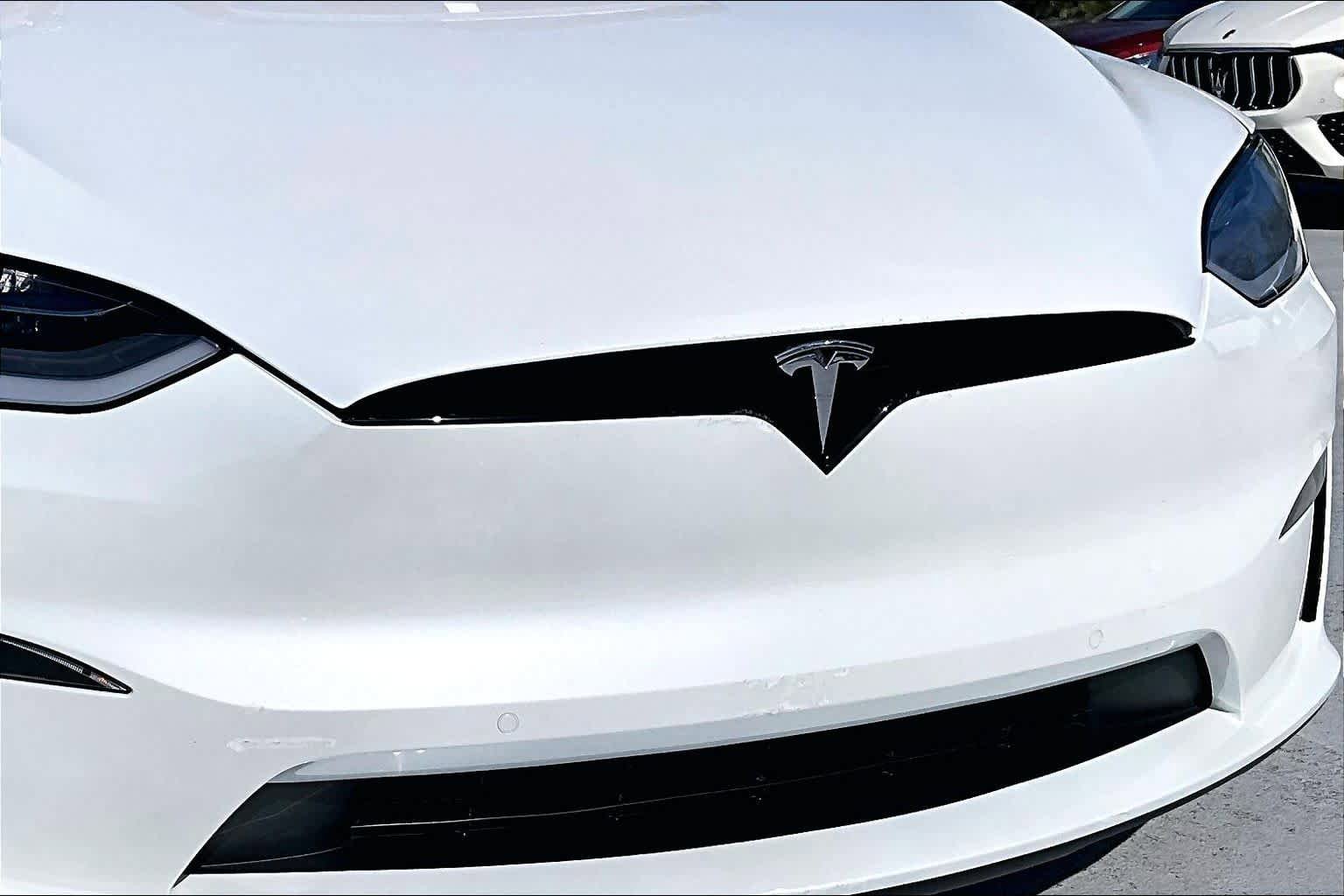 Used 2022 Tesla Model X image 27