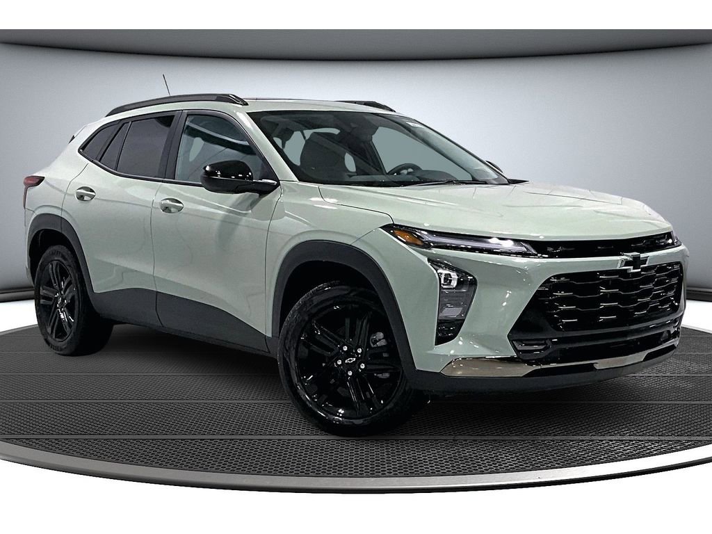New 2026 Chevrolet Trax ACTIV w/ Sunroof Package image 2
