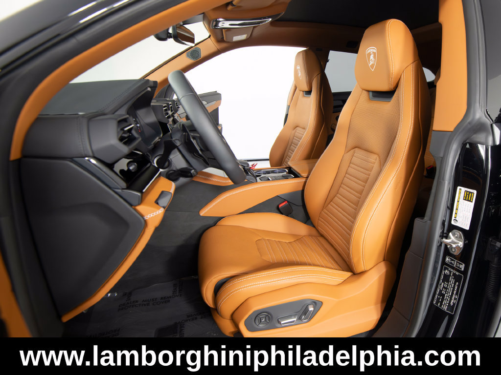 Used 2025 Lamborghini Urus S AWD/4WD image 10