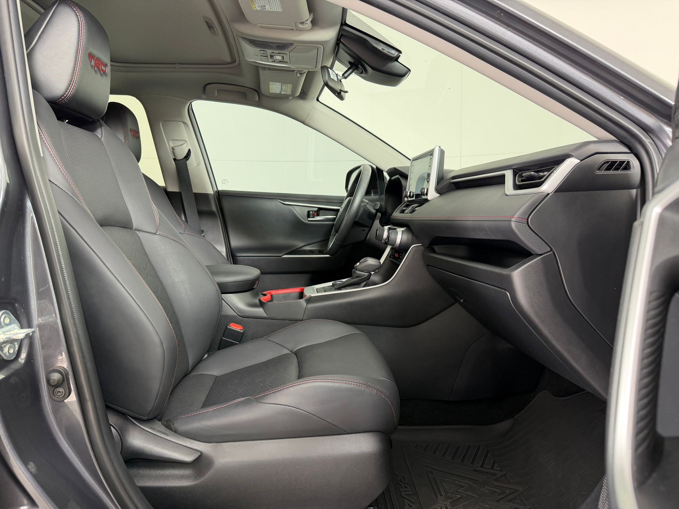 Used 2021 Toyota RAV4 TRD Off-Road w/ TRD Off-Road Weather Package image 28