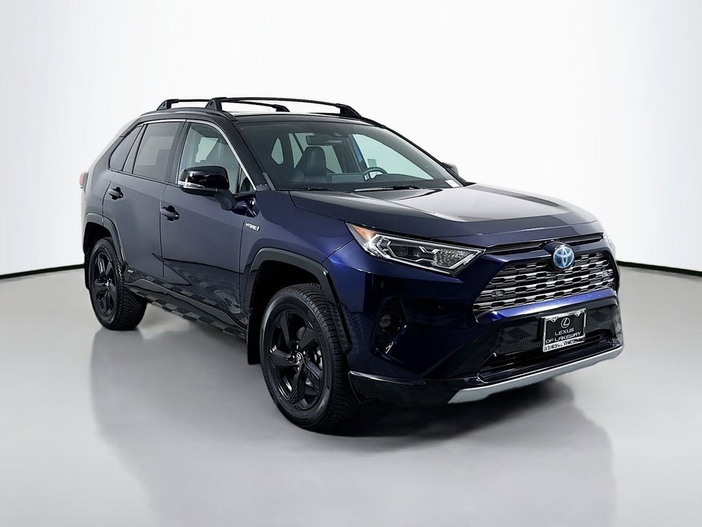 Used 2020 Toyota RAV4 XSE image 3