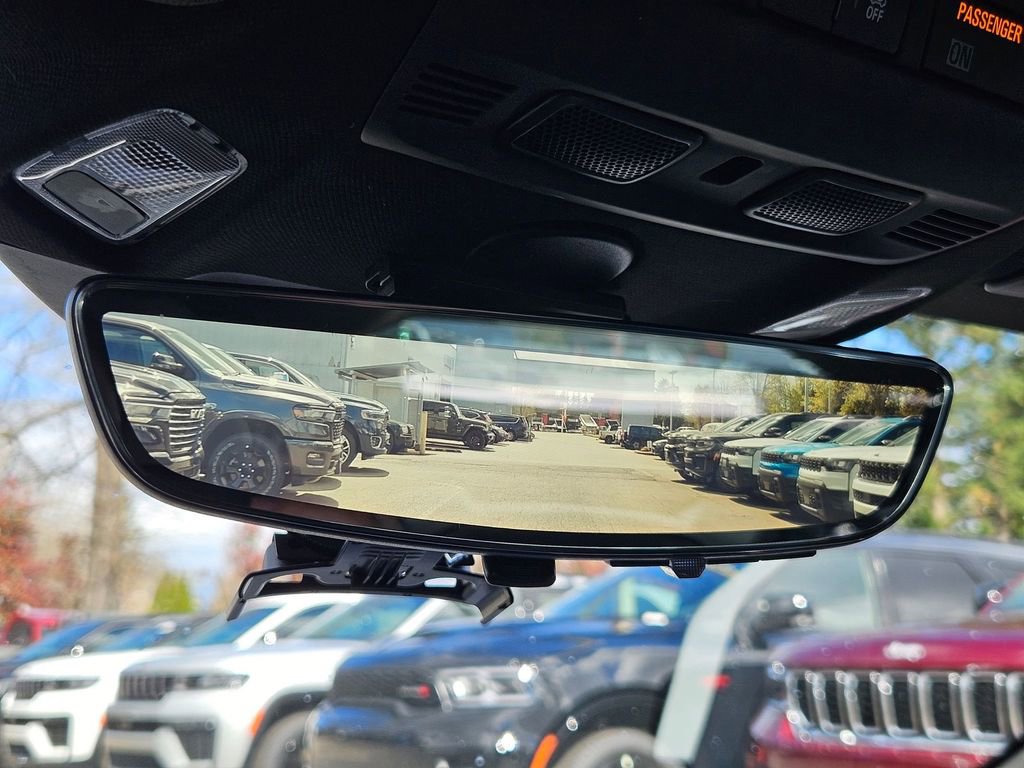 Used 2020 Chevrolet Corvette Stingray Preferred Cpe w/ 2LT Preferred Equipment Group RWD image 26