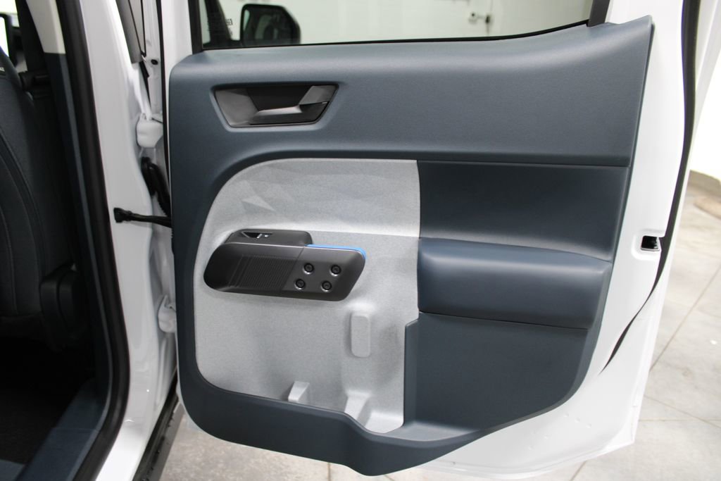 New 2025 Ford Maverick XLT w/ XLT Luxury Package image 27