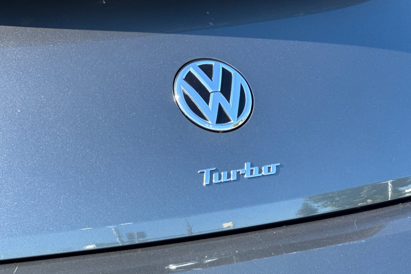 Used 2019 Volkswagen Beetle 2.0T S FWD image 27