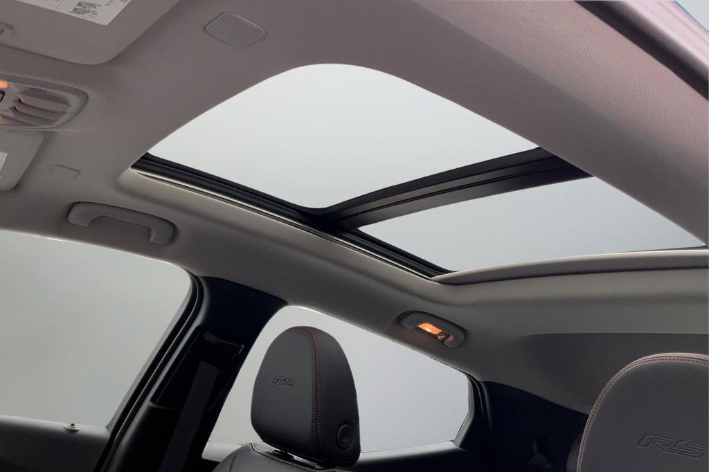 New 2027 Chevrolet Bolt RS w/ Technology Package FWD image 16
