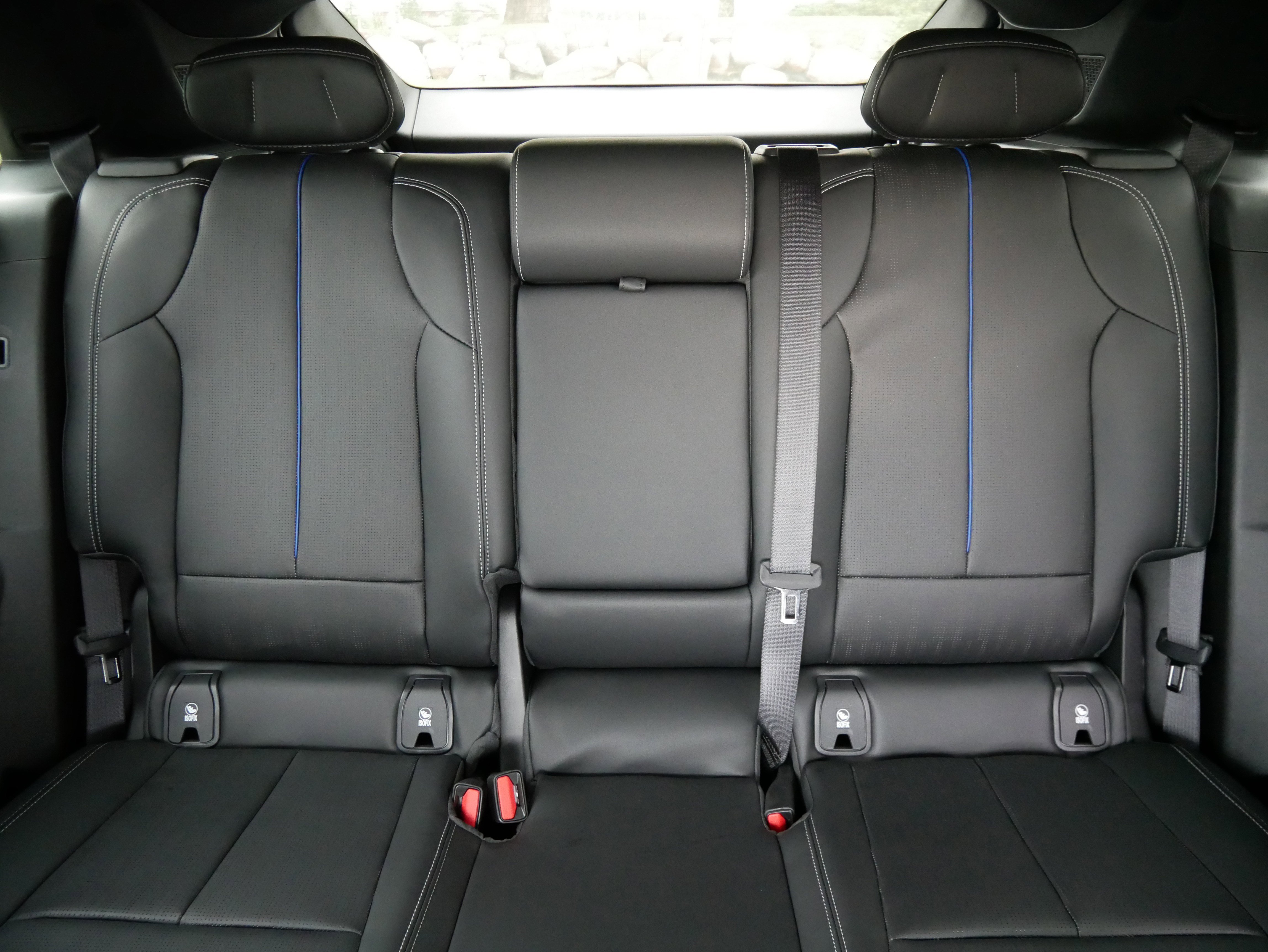 Used 2026 Cadillac Lyriq Premium Luxury w/ LPO, Floor Liner Package AWD/4WD image 11