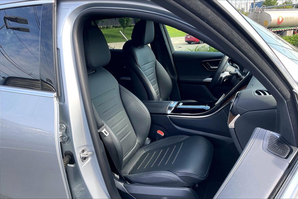 Certified 2025 Mercedes-Benz GLC 350e 4MATIC image 7
