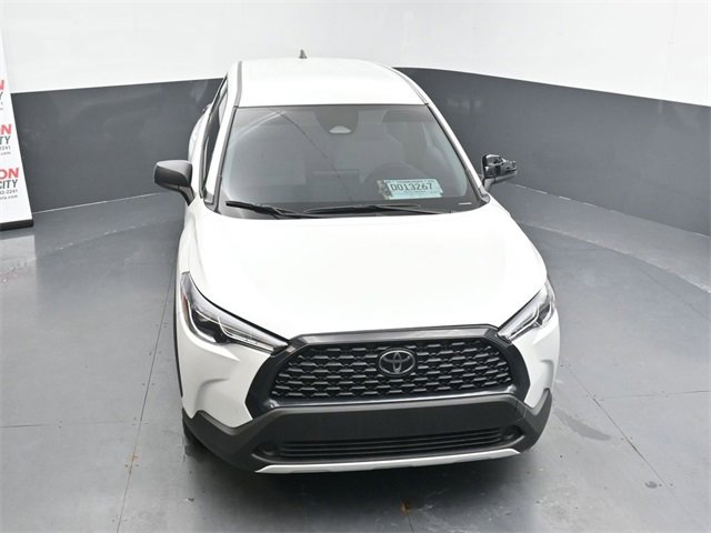 Used 2025 Toyota Corolla Cross L image 11