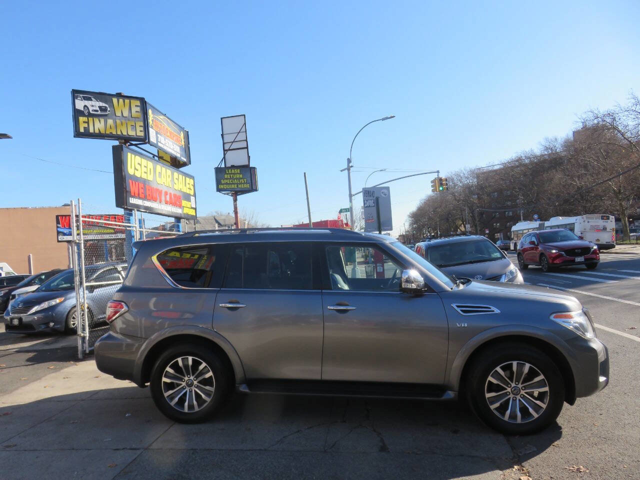 Used 2019 Nissan Armada SL w/ Premium Package image 9