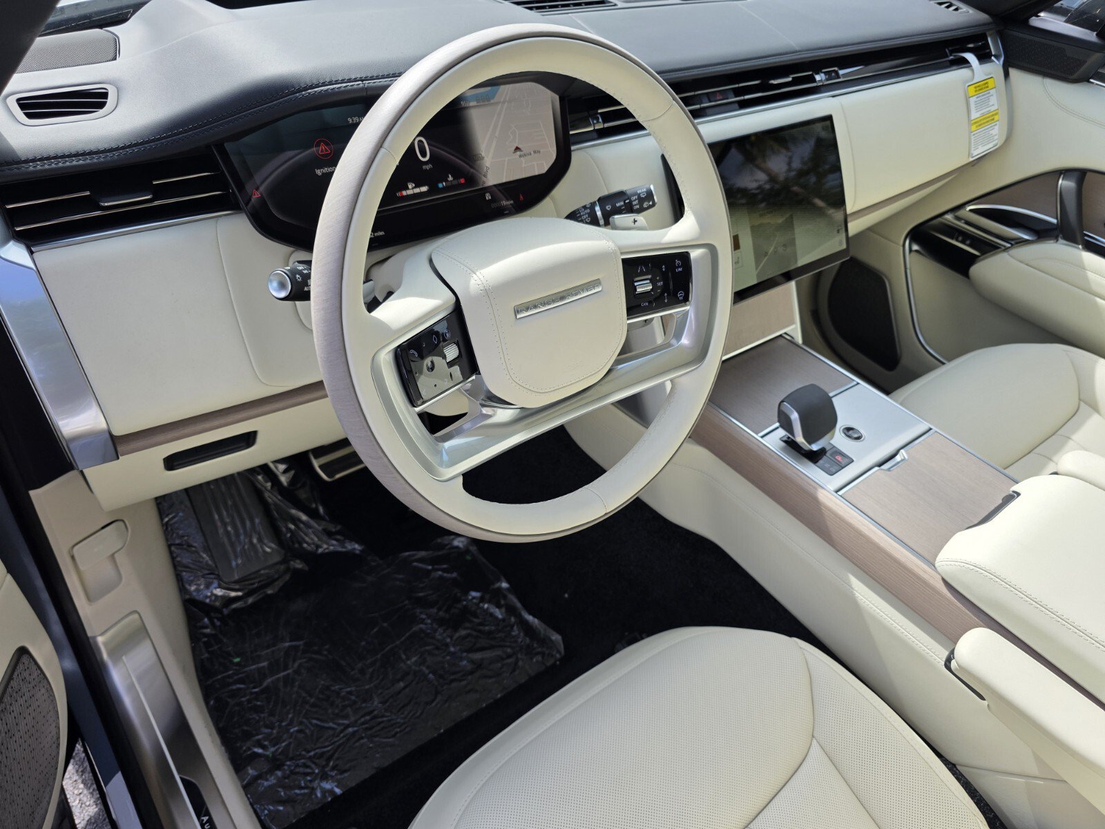 New 2026 Land Rover Range Rover Autobiography AWD/4WD image 10