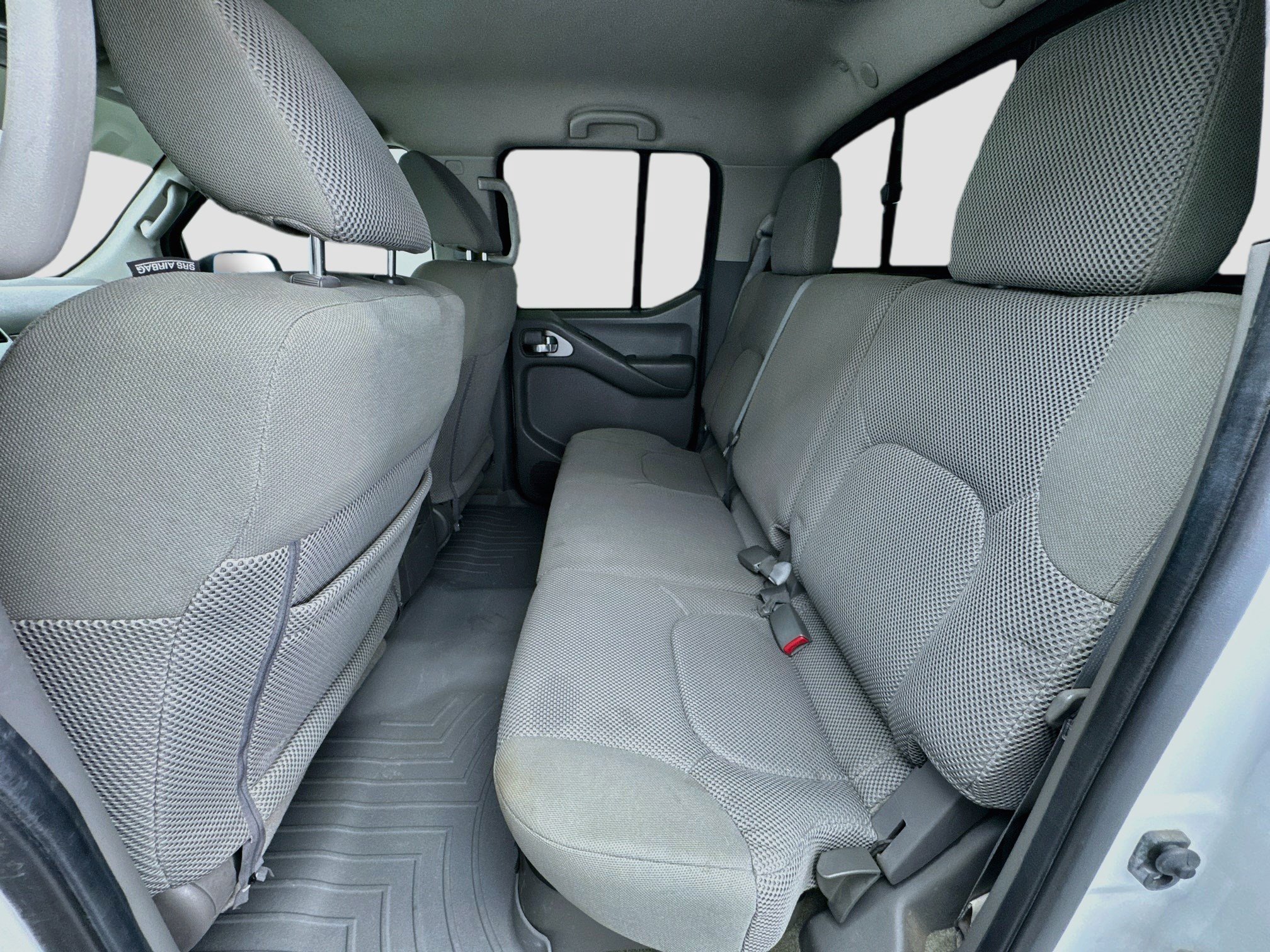 Used 2017 Nissan Frontier SV w/ SV Value Truck Package RWD image 15