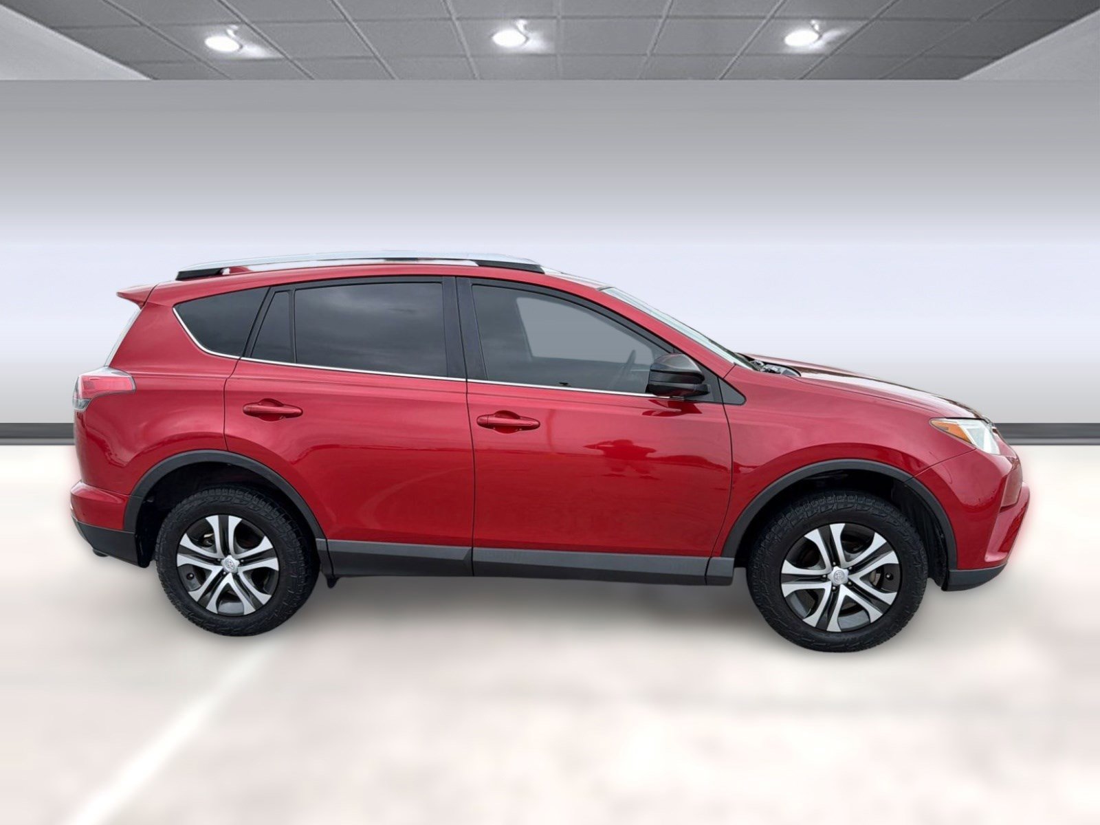Used 2016 Toyota RAV4 LE FWD image 7