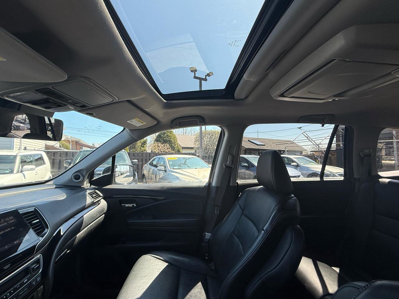 Used 2021 Honda Pilot Touring image 11