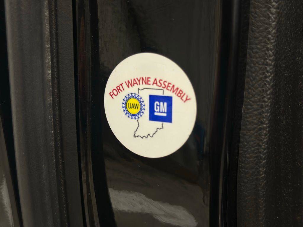 Used 2015 GMC Sierra 2500 SLT w/ Driver Alert Package image 45