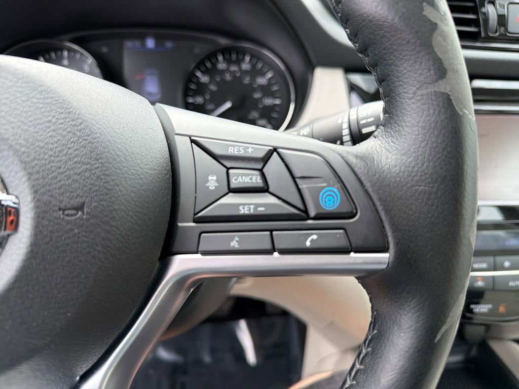 Used 2021 Nissan Rogue Sport SL w/ Premium Package FWD image 24