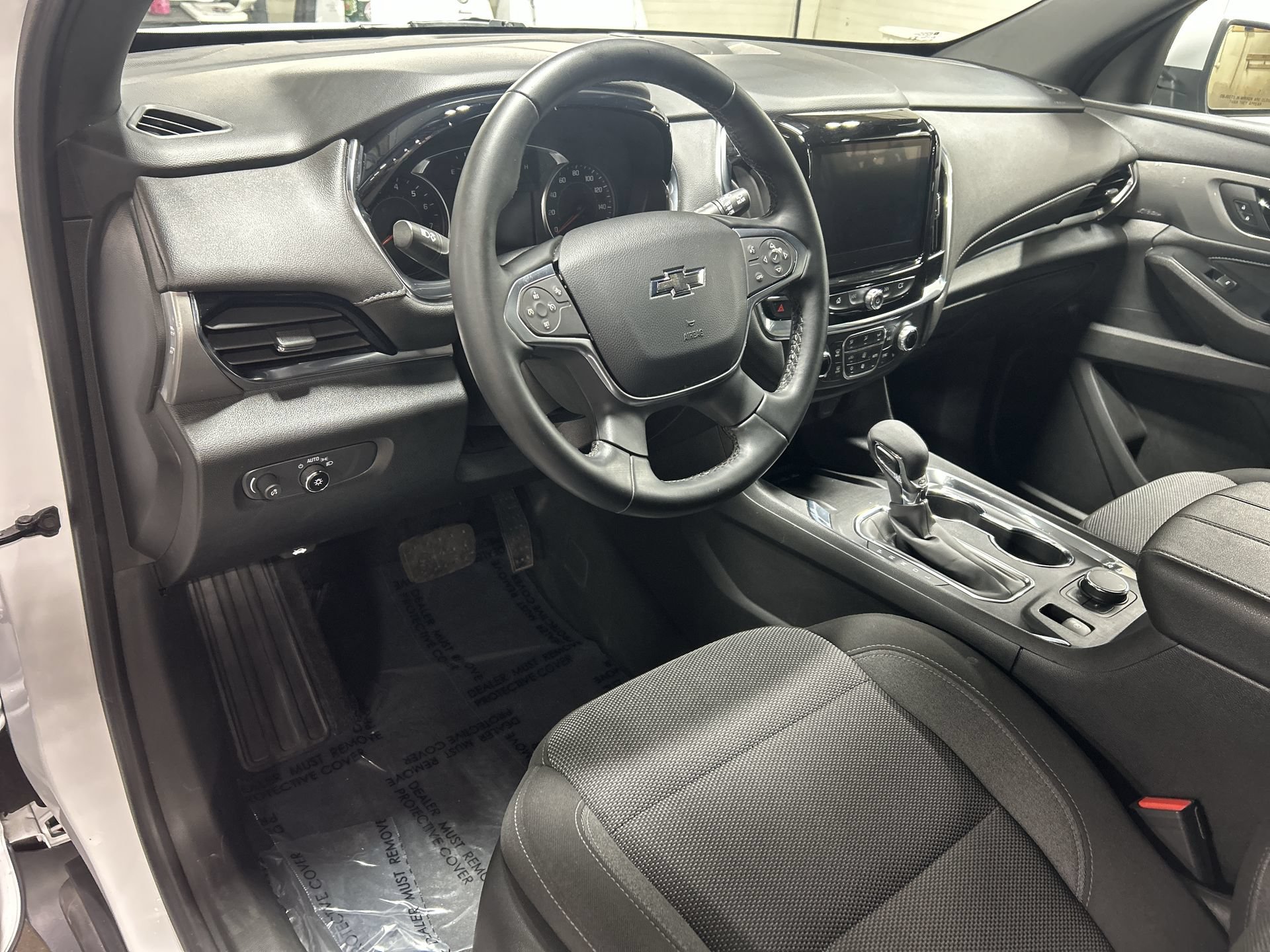 Certified 2023 Chevrolet Traverse LT w/ Midnight/Sport Edition AWD/4WD image 11