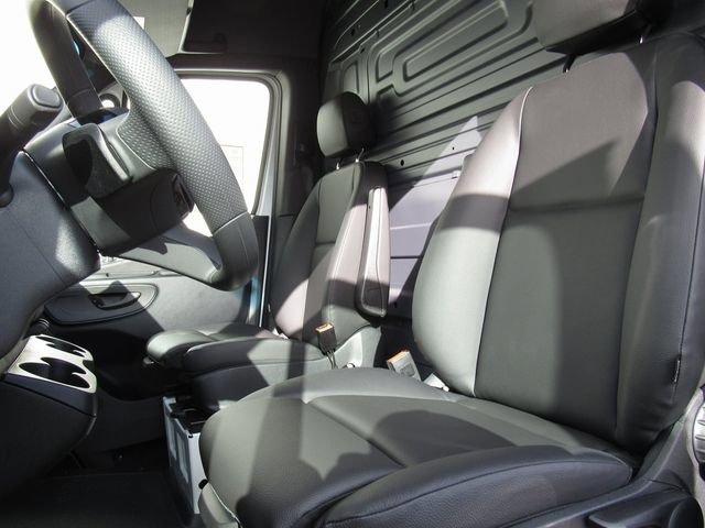New 2025 Mercedes-Benz Sprinter 2500 image 12