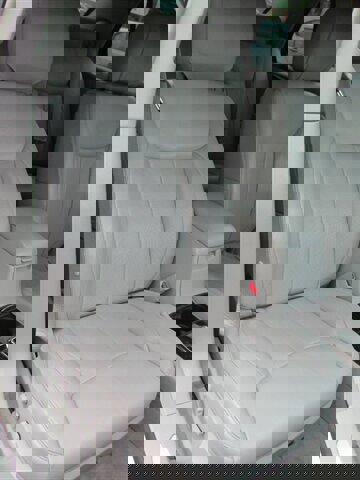 Used 2010 Cadillac DTS Luxury FWD image 23