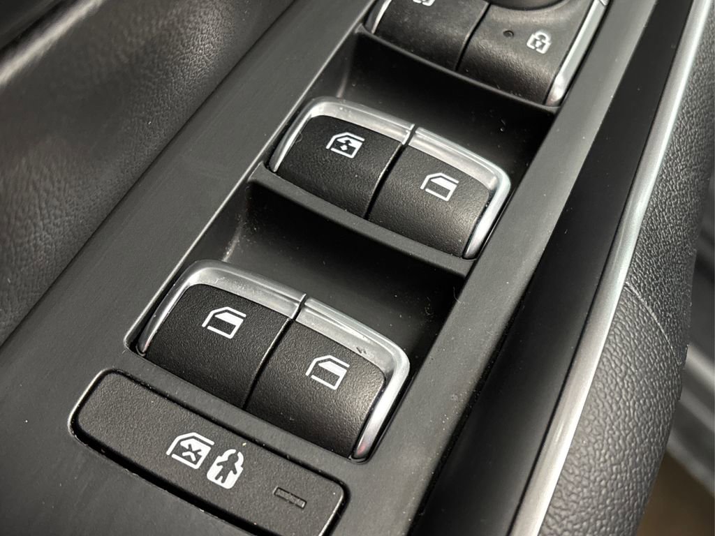 Certified 2023 Kia Sorento EX image 34