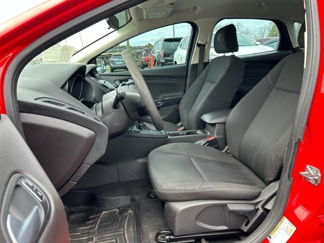 Used 2016 Ford Focus SE FWD image 27