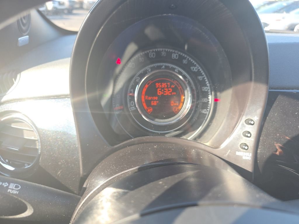 Used 2012 FIAT 500 Sport w/ Safety & Sound Pkg FWD image 7