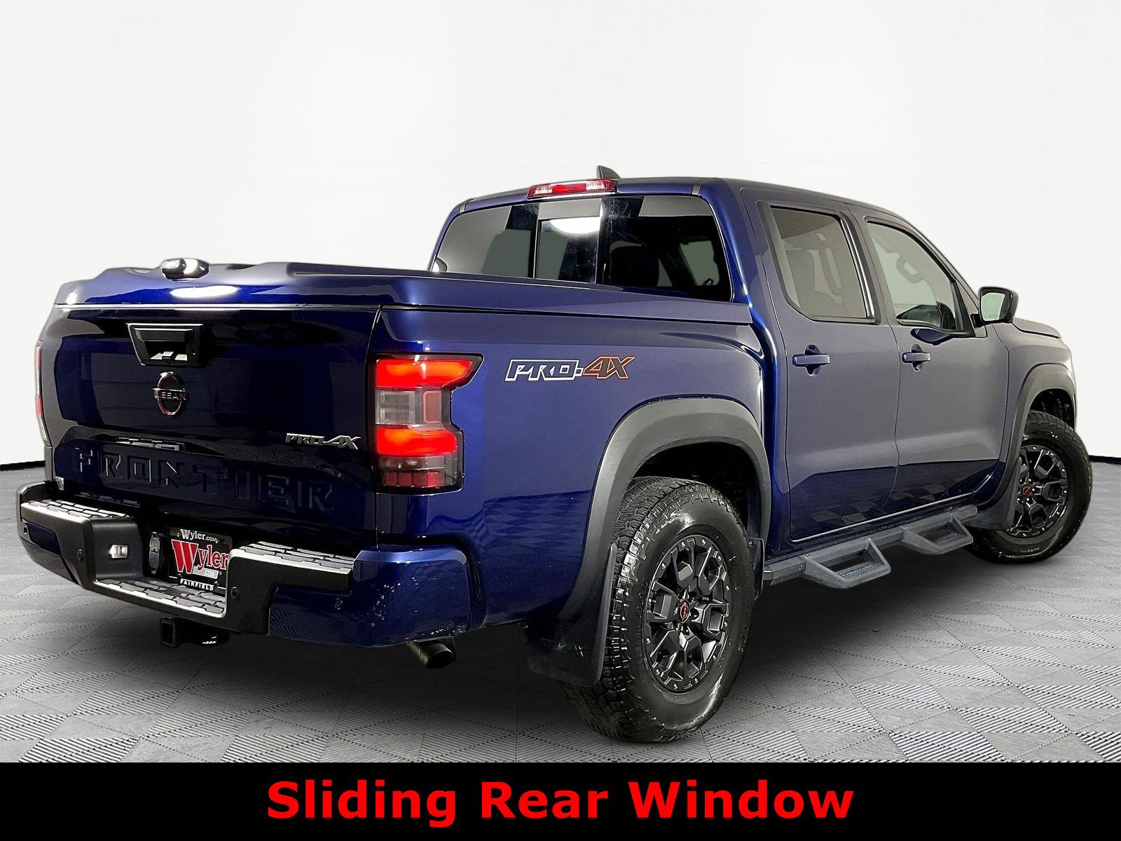 Used 2023 Nissan Frontier PRO-4X w/ Pro-4X Premium Package AWD/4WD image 6