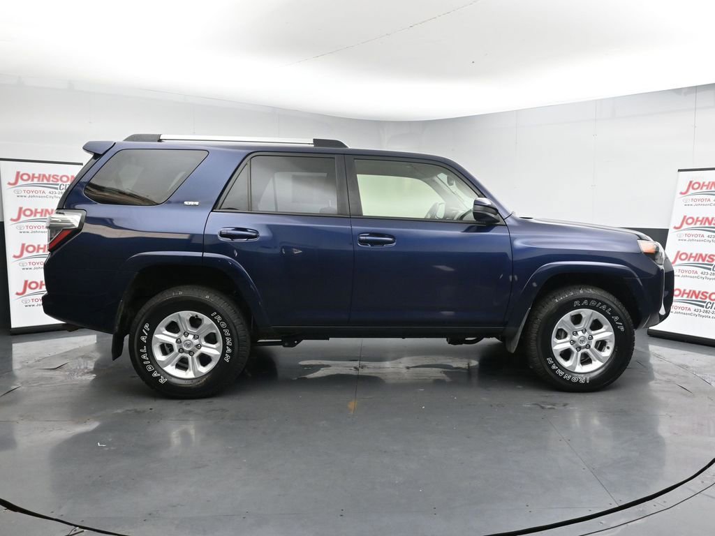Used 2024 Toyota 4Runner SR5 AWD/4WD image 9