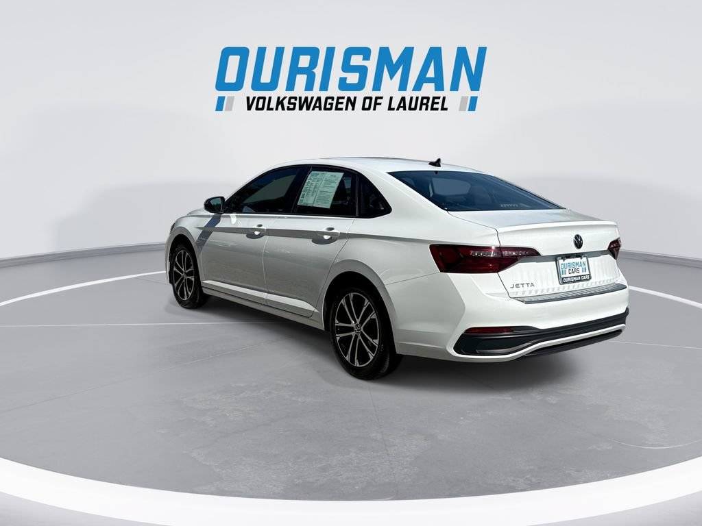 Used 2023 Volkswagen Jetta Sport FWD image 6