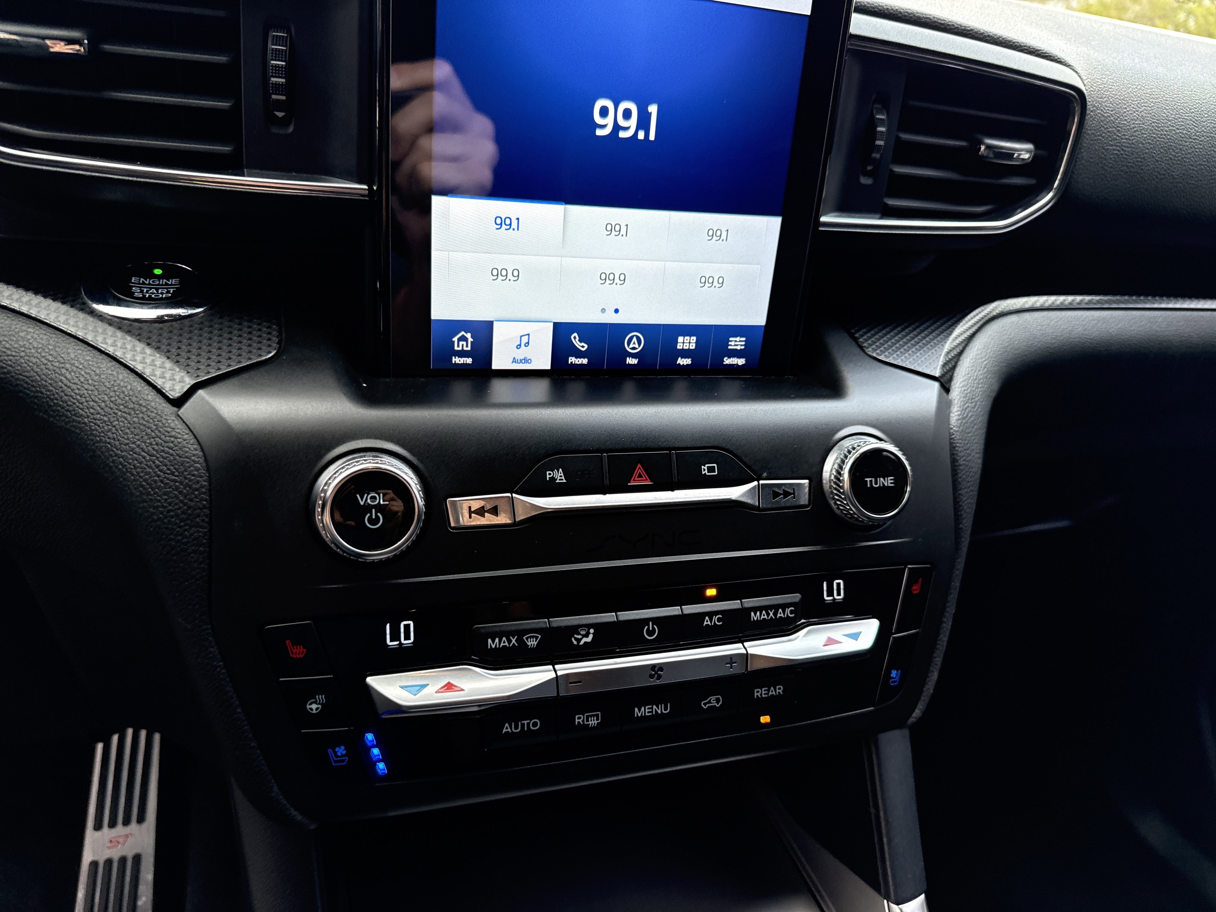 Used 2020 Ford Explorer ST w/ ST Street Pack image 29