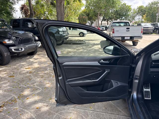 Used 2025 Volkswagen Jetta Sport image 21