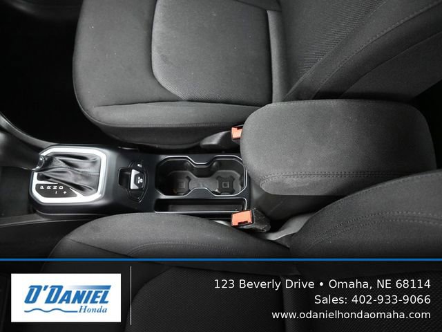 Used 2021 Jeep Renegade Sport AWD/4WD image 32