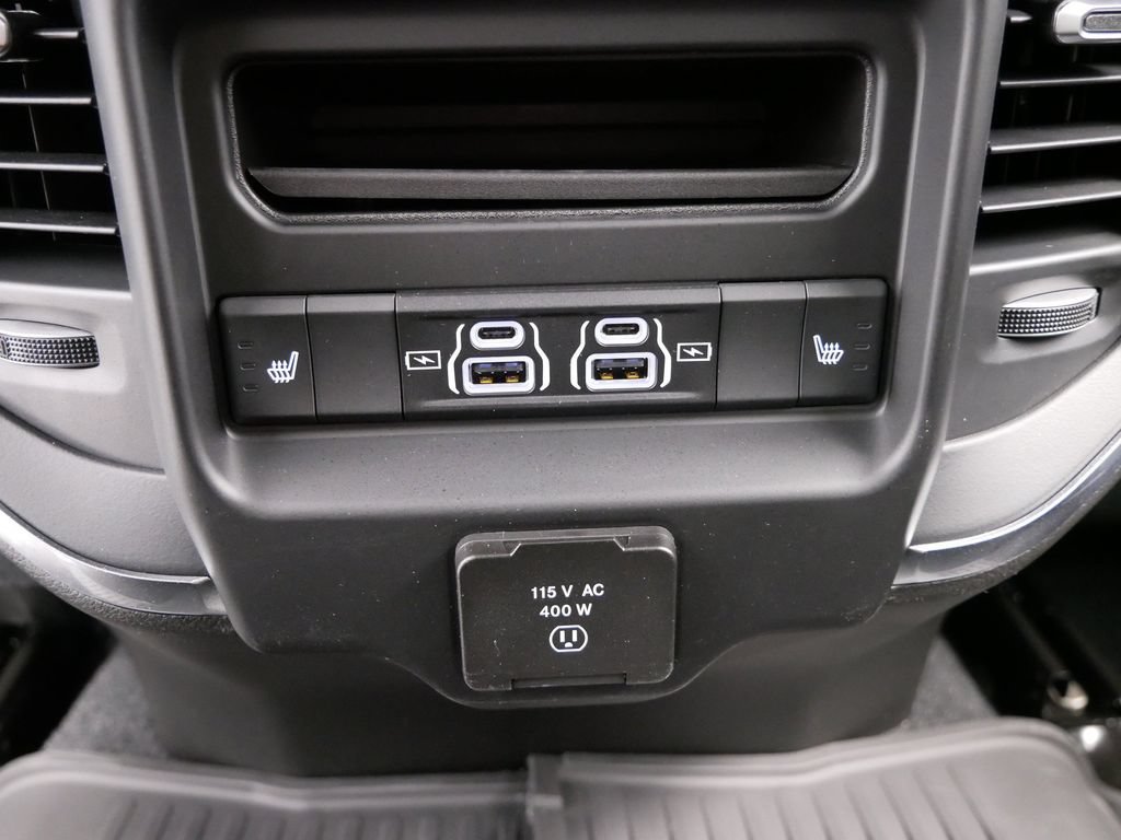 New 2026 RAM 3500 Laramie AWD/4WD image 16