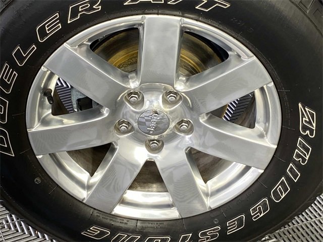 Used 2018 Jeep Wrangler Unlimited Sahara w/ Connectivity Group image 27