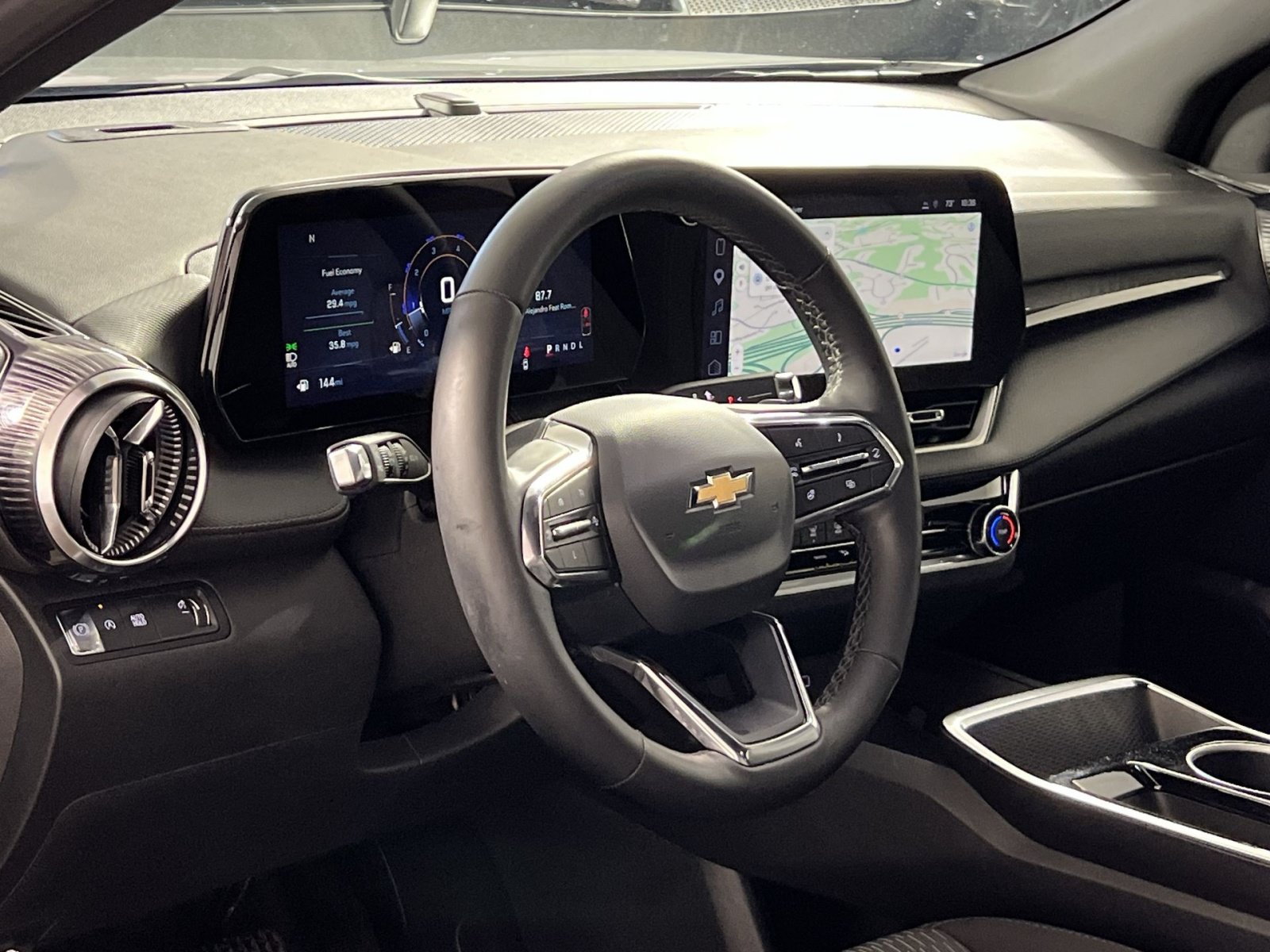 Used 2025 Chevrolet Equinox LT FWD image 16