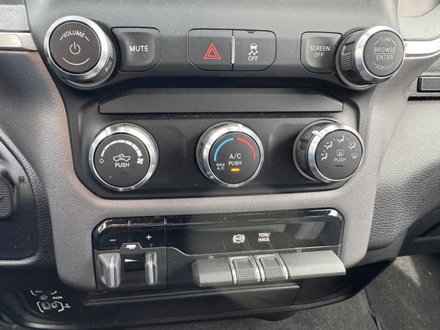 Used 2024 RAM 3500 Big Horn image 38