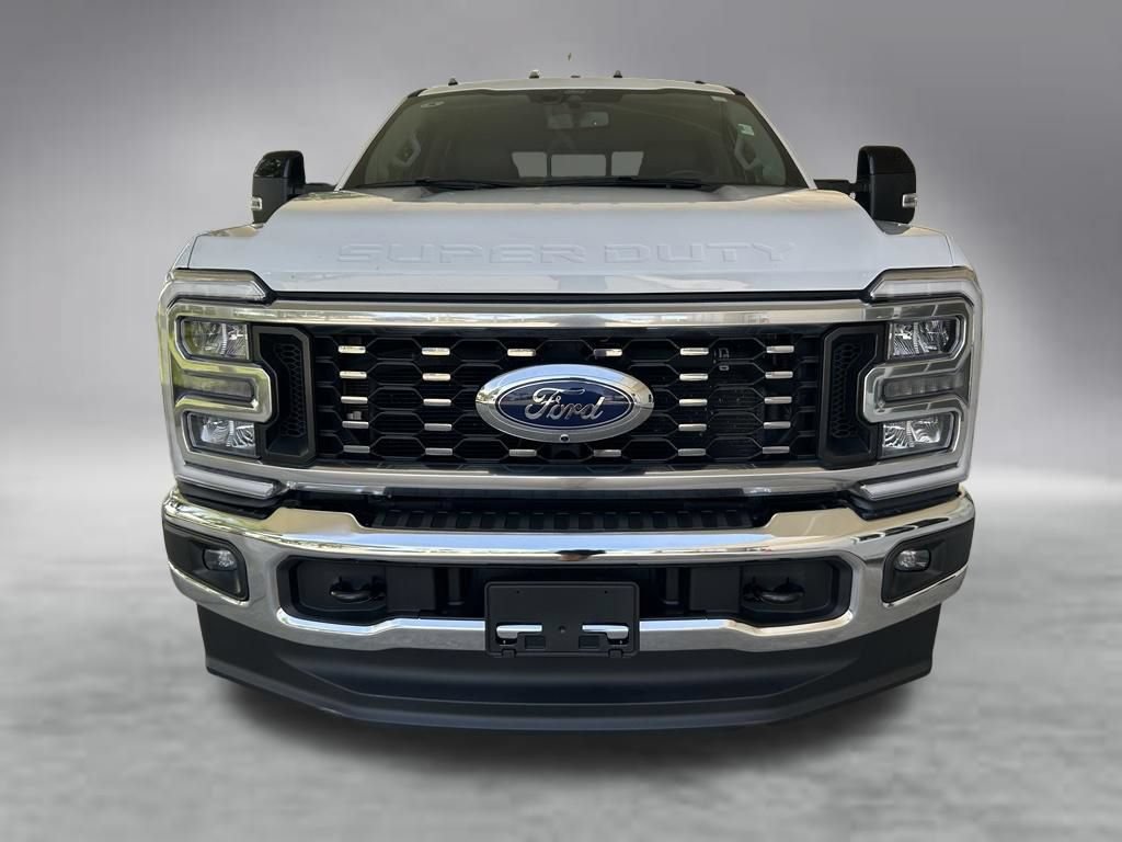 Used 2025 Ford F350 Lariat AWD/4WD image 13