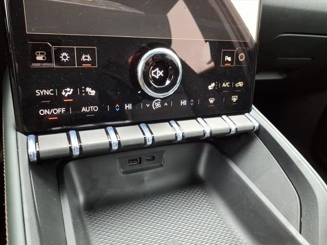 New 2026 GMC Terrain AT4 AWD/4WD image 30