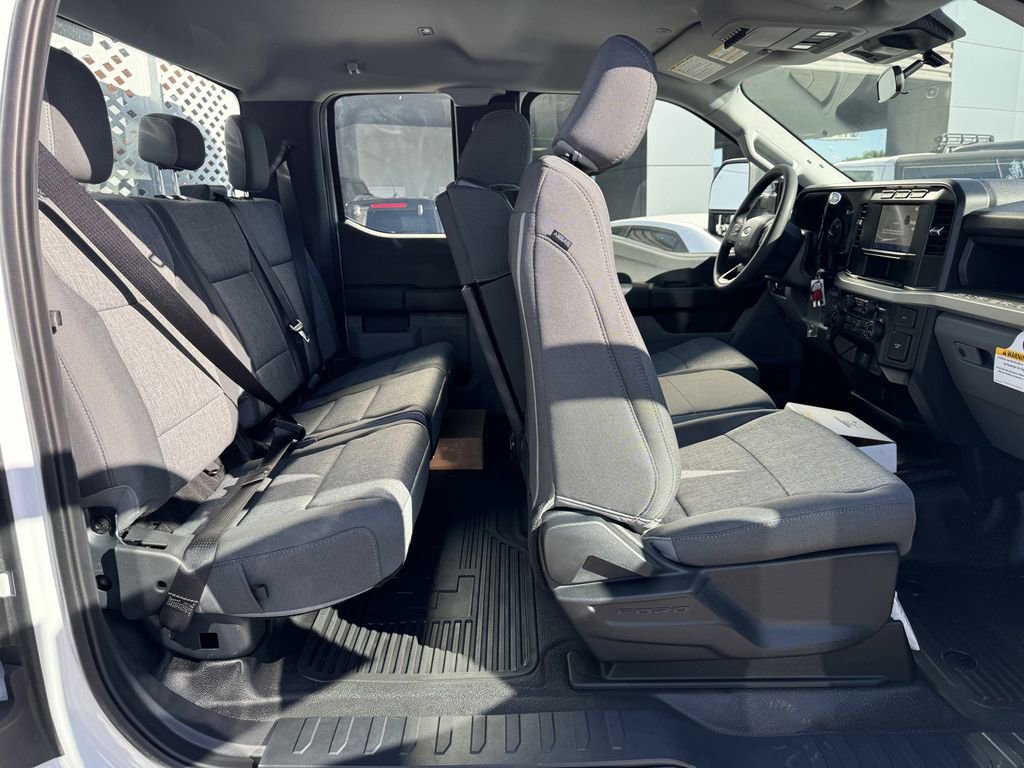 New 2024 Ford F550 4x4 SuperCab Super Duty image 8