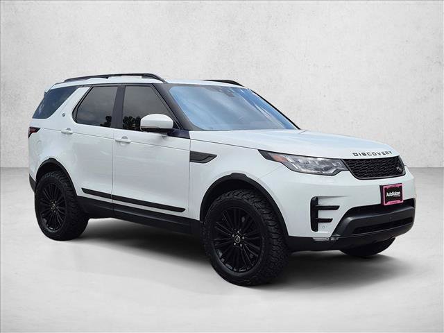 Used 2017 Land Rover Discovery HSE AWD/4WD image 3