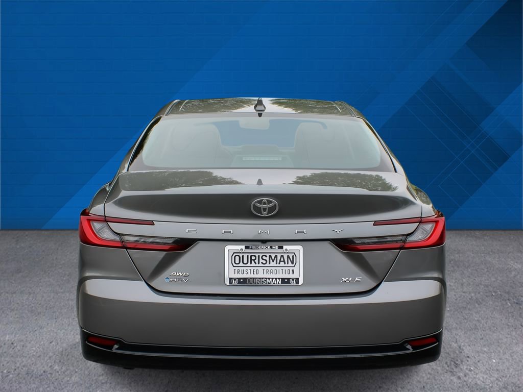 Used 2026 Toyota Camry XLE AWD/4WD image 8