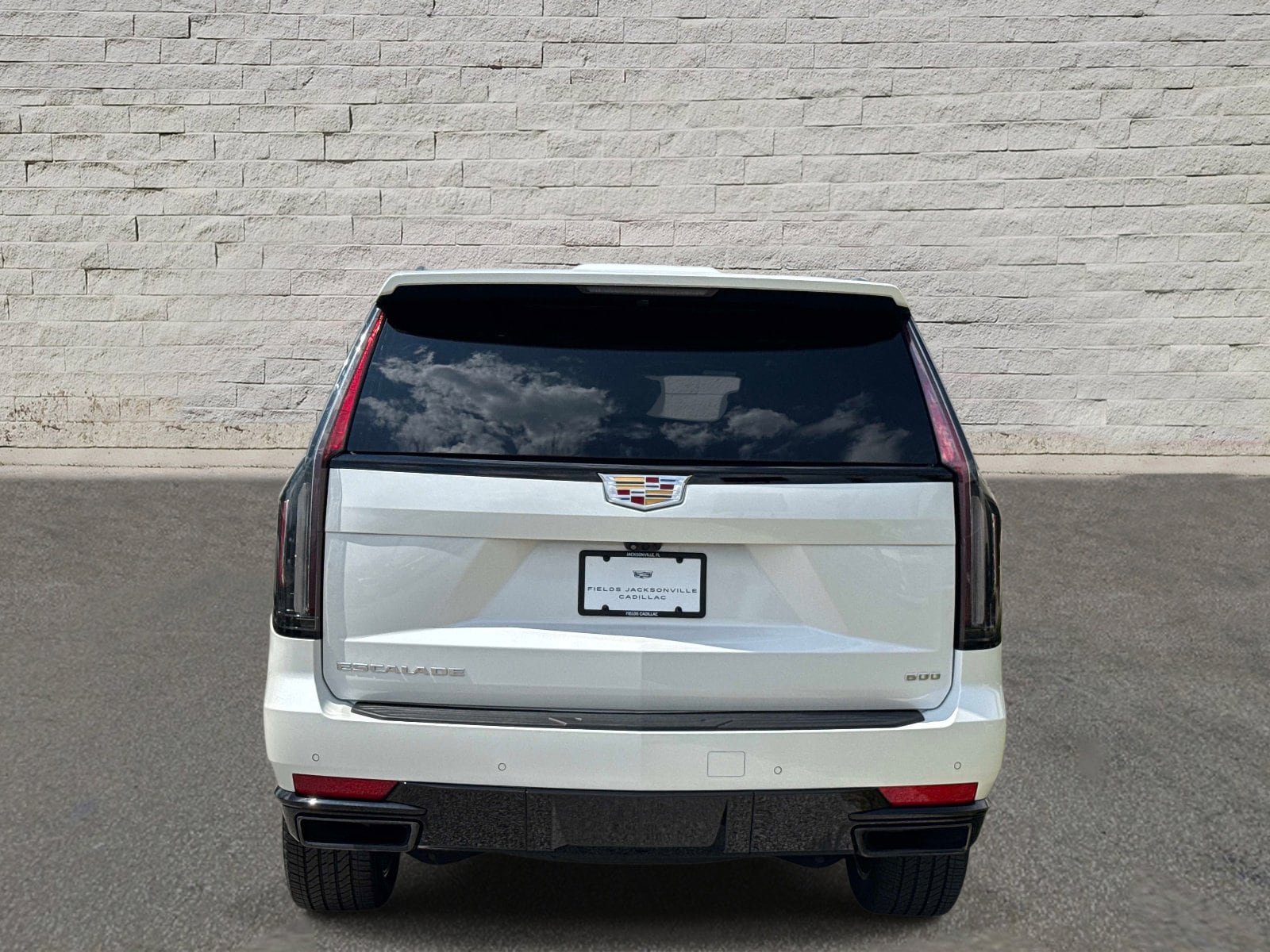 Used 2024 Cadillac Escalade Sport w/ LPO, Floor Liner Package AWD/4WD image 4