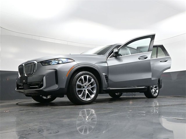 Used 2024 BMW X5 xDrive40i image 39