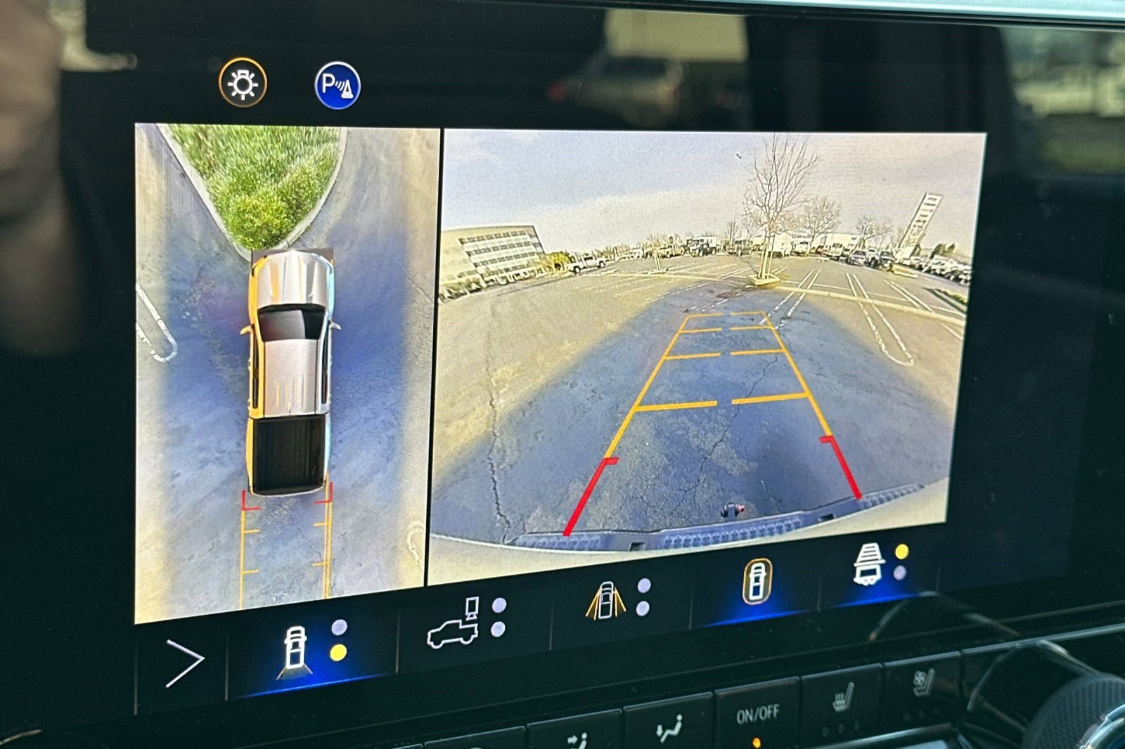 Certified 2024 Chevrolet Colorado Z71 w/ Z71 Convenience Package 2 image 26