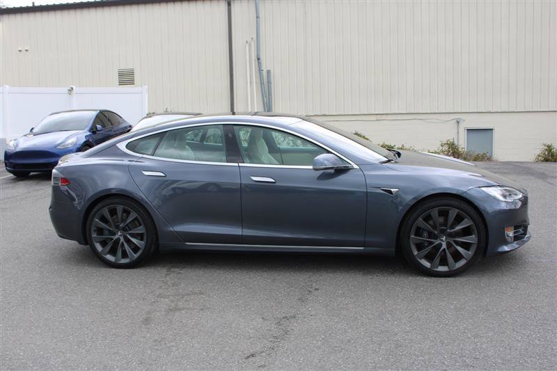 Used 2021 Tesla Model S Long Range Plus image 9