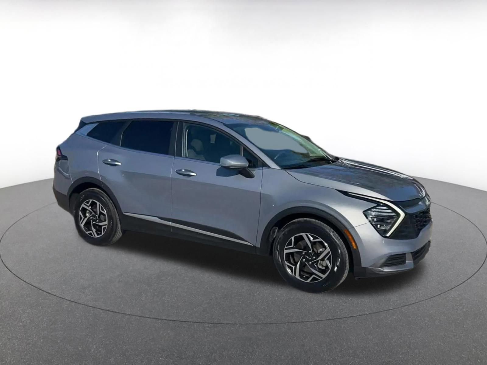 Used 2025 Kia Sportage LX FWD video 2